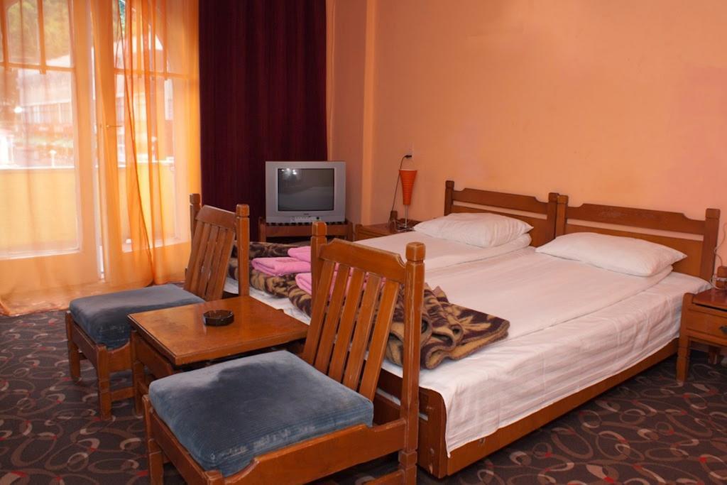 Hotel Cerna Băile Herculane Quarto foto