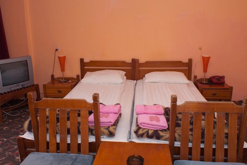 Hotel Cerna Băile Herculane Quarto foto
